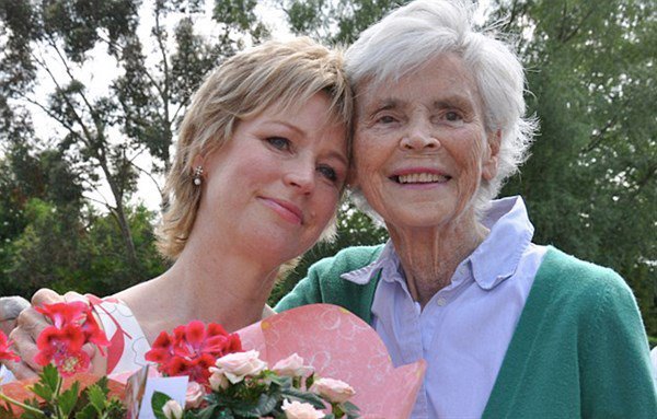 Sally Magnusson and her mother, Mamie.